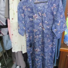 レディス　いろいろ　ボトム　Tシャツ　ほかの画像