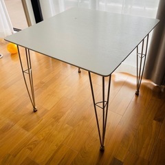 無料　IKEA ダイニングテーブルの画像