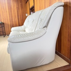 ソファー　3人掛け　家具　　　の画像