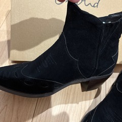 新品　アングリッド　ショートブーツ　の画像
