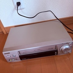 Aiwa HV-FR70 VHSビデオデッキ　通電のみ確認　ジャンク品の画像