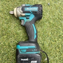 マキタ　インパクトレンチ14.4v2台
の画像