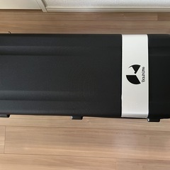 細長い スーツケースの画像