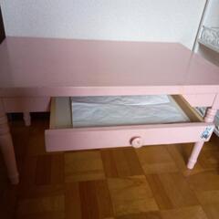 ピンクネコ脚テーブル