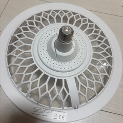 ファンライト(割れあり、ファン回りません)の画像