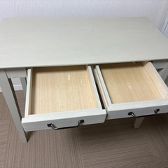 机の画像