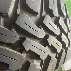 【値下げ】2024年製 マッドスターMT タイヤ 215 60 16 の画像