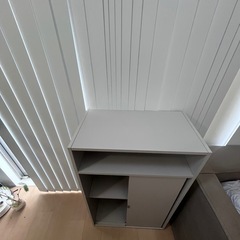 【ほぼ未使用】IKEA棚の画像