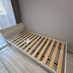ベッドフレーム(コンセント付)の画像