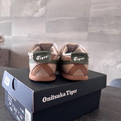 Onitsuka Tiger スニーカー ベージュ/グリーンの画像