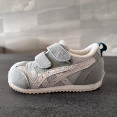 ファミリア アシックススニーカー 13.5cmの画像