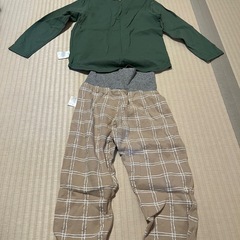 長袖パジャマ110サイズの画像