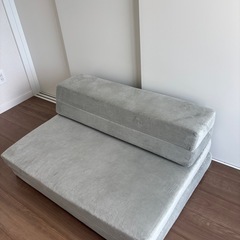 折りたたみソファベッドの画像