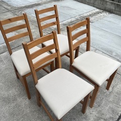 IKEA椅子4脚セットの画像