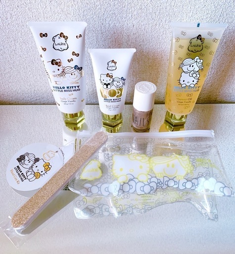 Laline 限定品 ハローキティ リトルミスハグ　コラボ　6点 セット