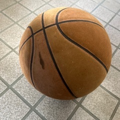 難あり　バスケットボール　空気抜けてます　長年放置の画像