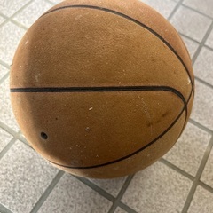 難あり　バスケットボール　空気抜けてます　長年放置の画像
