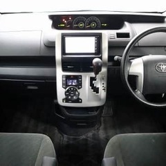 自社ローンは選べる車種が少ない！乗りたい車が対象外！そんな経験があるあなたへ！【オトロン大垣店】にお任せください！/トヨタ ノア 　Ｘの画像