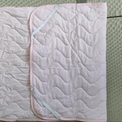 リバーシブル　敷きパッド　子供用の画像