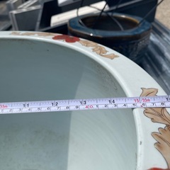 【20%再値下げ】でっかい睡蓮鉢　おまけ2個有りの画像
