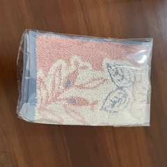 【新品未使用】プチギフト　タオル&ハンドクリームの画像