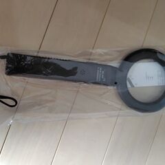 美品★金属探知機★電池付きの画像
