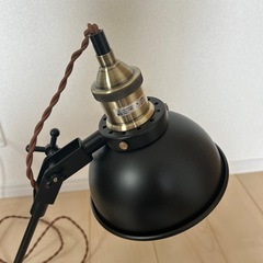 ビンテージ風スタンドライトの画像