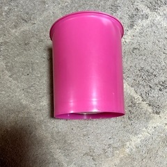 かわいいゴミ箱  ピンク  の画像