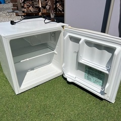 値下げしました‼️小型冷蔵庫の画像
