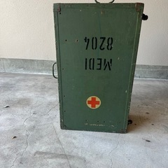【さらに！ お値下げしました】スウェーデン軍のメディカルボックス（医療箱）木箱の画像