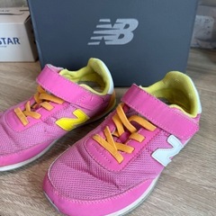 子供シューズ4足の画像