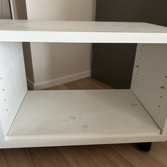 テレビボードの画像