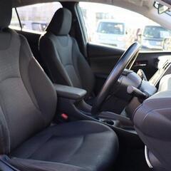  【自社ローン】プリウス 1.8S 　♬  【完全自社審査　即日回答】　 の画像