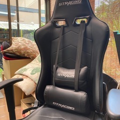 ゲーミングチェアの画像