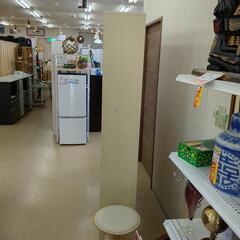 ニトリ 多目的棚 大型サイズ 幅約113.5cm 高さ約189cm 収納棚 本棚 ヤケ・剝がれあり 棚調節可【こちらは店舗です。浜村鹿野温泉ICから3分 買取本舗 宮本リサイクル 営業時間9～19時 定休日水曜のみ←連絡できませんm(_ _)m】の画像