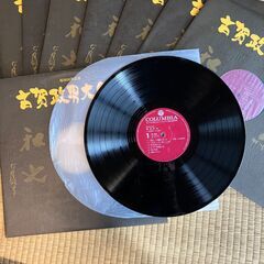 古賀政男大全集LPレコードとレコードプレーヤーのセットの画像