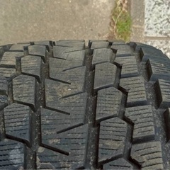 スタッドレスタイヤ　ホイール付き4本セットの画像