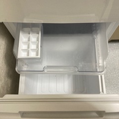 SHARP冷蔵庫の画像