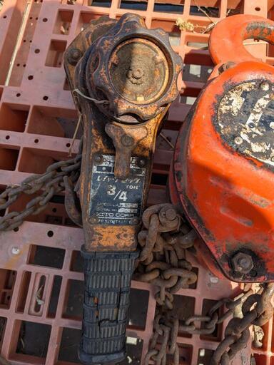 チェーンブロックとレバーブロック