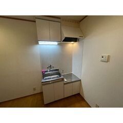 💕初月賃料なし、敷金なし、礼金なし、仲介手数なし💕一人暮らしにおすすめ１Kのお部屋🎵駐車場あり🚗 − 埼玉県