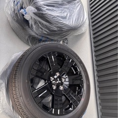 デリカ D5 シャモニー　純正 タイヤ ホイール付 新車外し