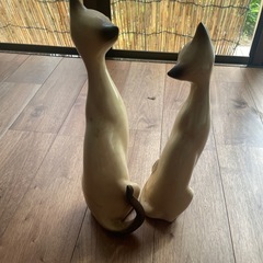 猫の置物の画像