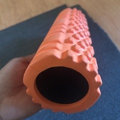 フォームローラー（美品・オレンジ）筋膜リリースに最適！