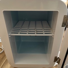 ミニ冷蔵庫の画像