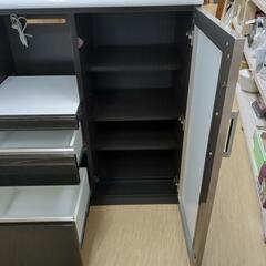 キッチンカウンター 食器棚 レンジ台 引き出し収納付 キズ少ない 【こちらは店舗です。浜村鹿野温泉ICから3分 買取本舗 宮本リサイクル 営業時間9～19時 定休日水曜のみ←連絡できませんm(_ _)m】の画像