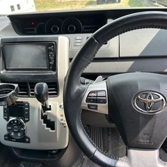 トヨタ　ノア　平成22年車の画像