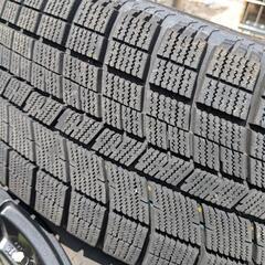 スタッドレスタイヤ+ホイールセット(225/55R18)(7j+48 5×100)の画像