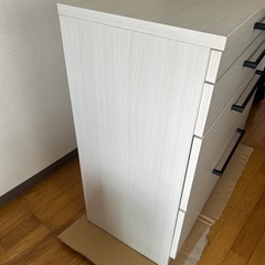 【受け渡し予定者あり】幅85cm　ロータイプ　キッチンカウンター　食器棚の画像