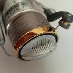シマノ製　スピニングリール　タイコリール　の2点　使用は可能ですが　傷　スレ　等有りますの画像