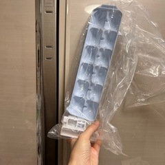 【30日取り引きお話し中】三菱ノンフロン冷蔵庫　MR-R47T-F 新品製氷皿付きの画像